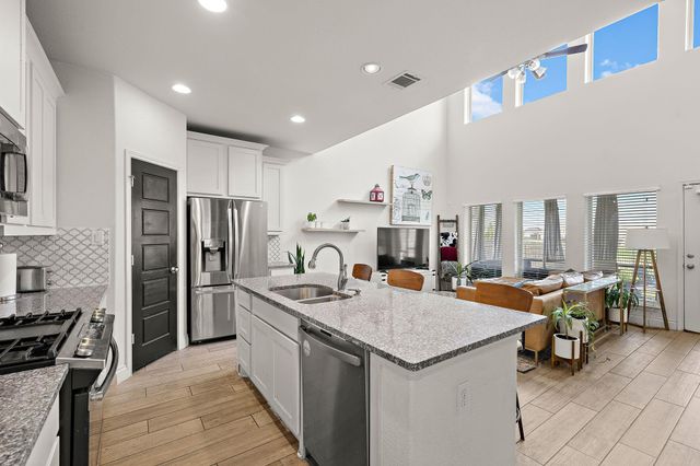 212 Estima CT, Liberty Hill, TX 78642