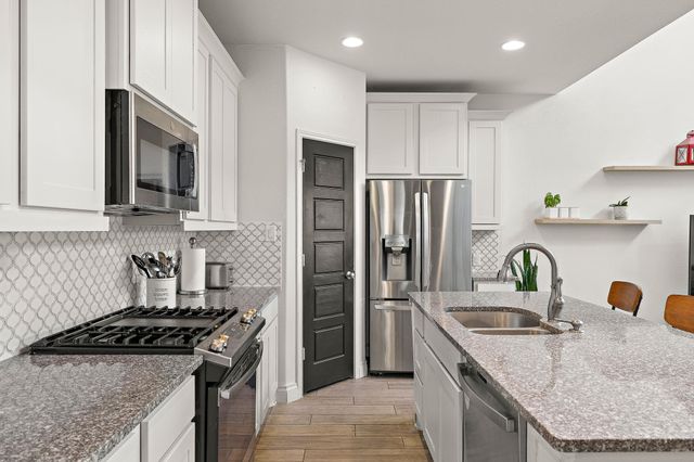 212 Estima CT, Liberty Hill, TX 78642