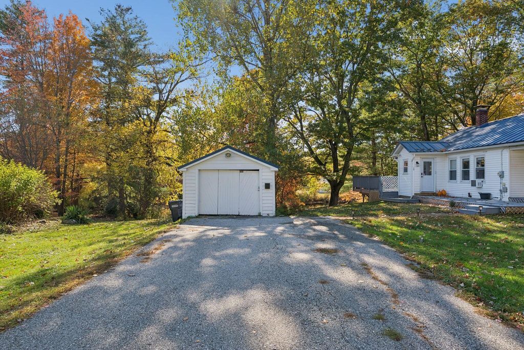 20 Towle Avenue, Auburn, ME 04210 — photo 2