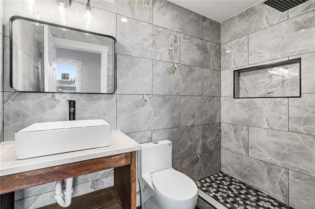 833 Spring Garden Ave, Spring Garden, PA 15212