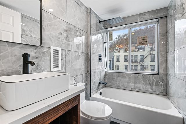 833 Spring Garden Ave, Spring Garden, PA 15212