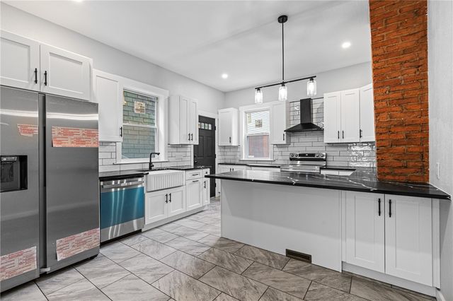 833 Spring Garden Ave, Spring Garden, PA 15212