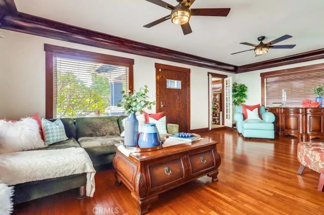 2815 E 5th Street, Long Beach, CA 90814