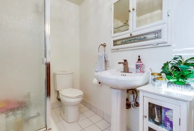 2815 E 5th Street, Long Beach, CA 90814