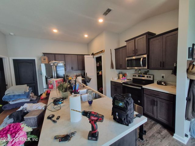 6146 BUCKING BRONCO Drive, Jacksonville, FL 32234