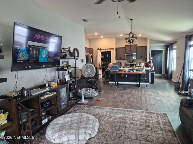 6146 BUCKING BRONCO Drive, Jacksonville, FL 32234