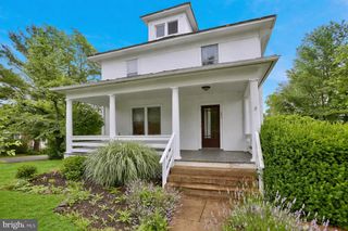 200 S ORCHARD DR, Purcellville, VA 20132