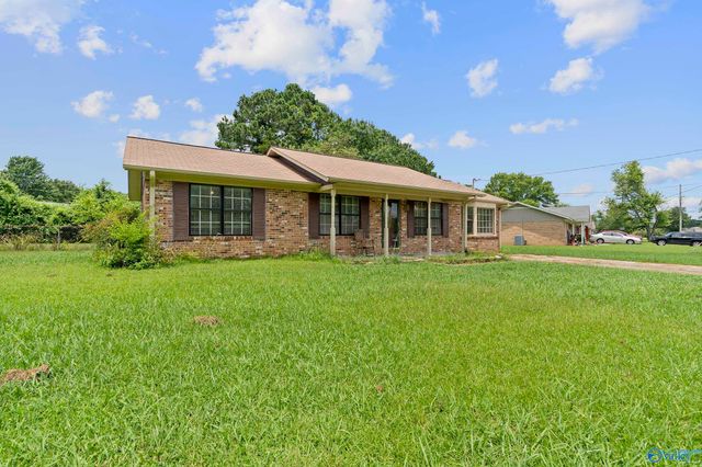 3113 Farmington Road, Decatur, AL 35603