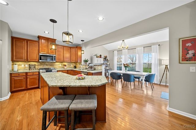 29 Naylor Circle, Van Buren, NY 13027