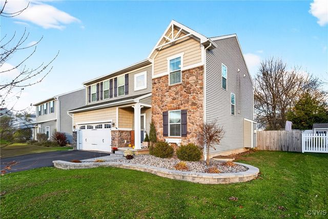 29 Naylor Circle, Van Buren, NY 13027