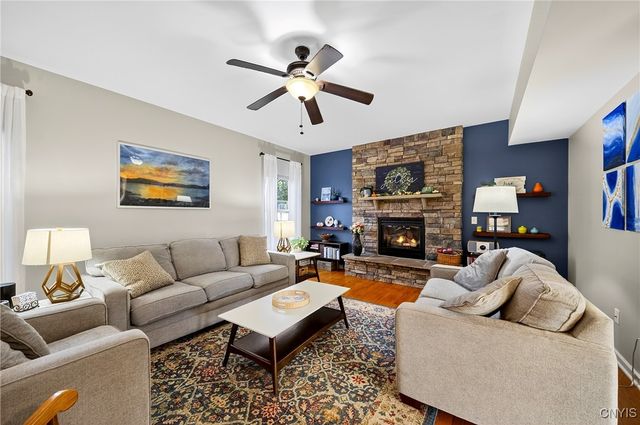 29 Naylor Circle, Van Buren, NY 13027