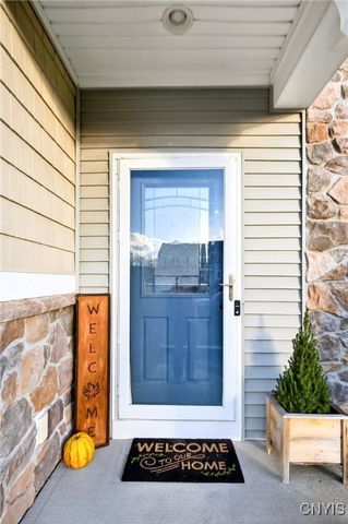 29 Naylor Circle, Van Buren, NY 13027