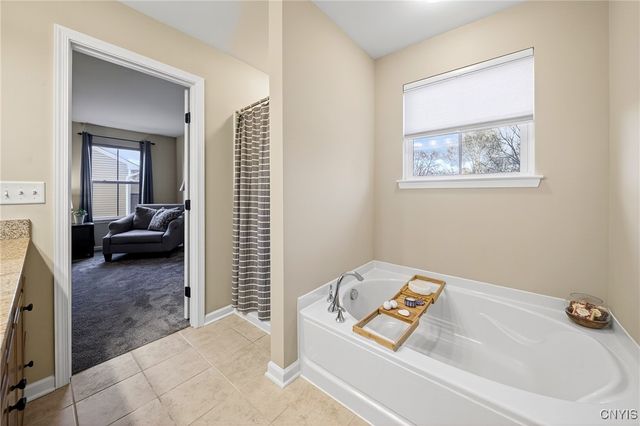 29 Naylor Circle, Van Buren, NY 13027