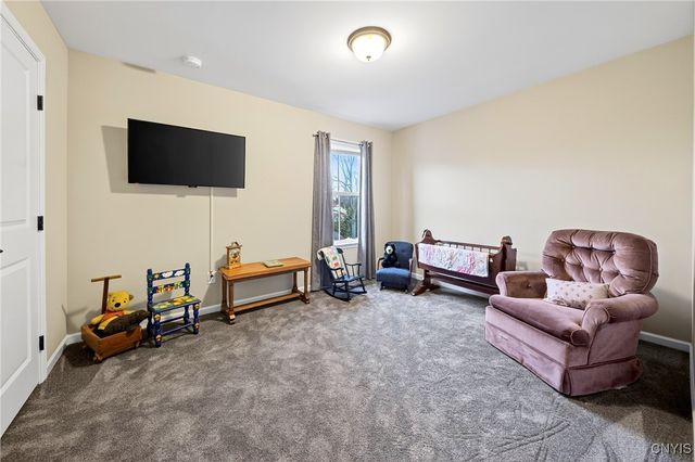 29 Naylor Circle, Van Buren, NY 13027