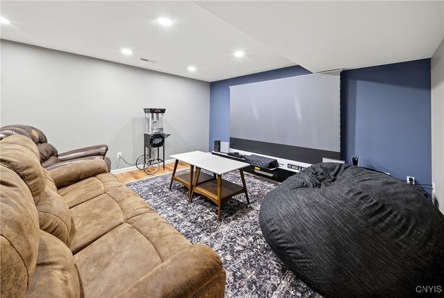 29 Naylor Circle, Van Buren, NY 13027