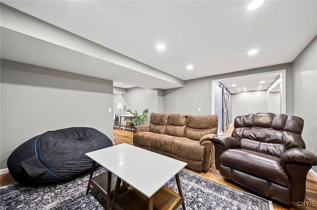 29 Naylor Circle, Van Buren, NY 13027