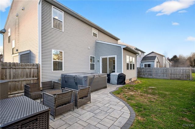 29 Naylor Circle, Van Buren, NY 13027