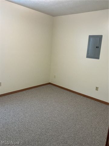 2823 Benford Lane, Youngstown, OH 44505