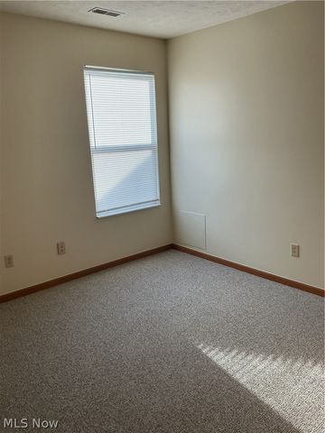 2823 Benford Lane, Youngstown, OH 44505