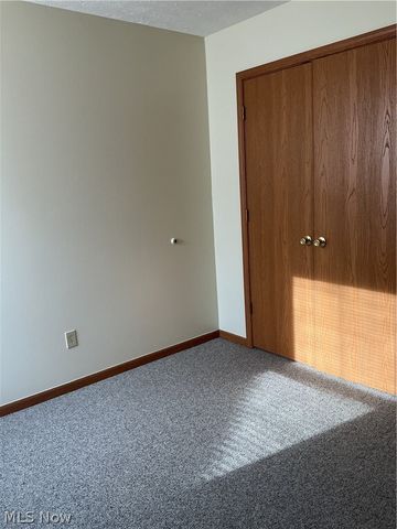 2823 Benford Lane, Youngstown, OH 44505