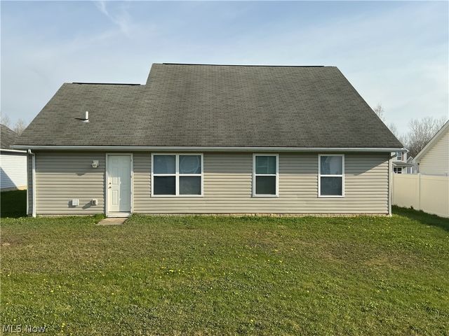 2823 Benford Lane, Youngstown, OH 44505