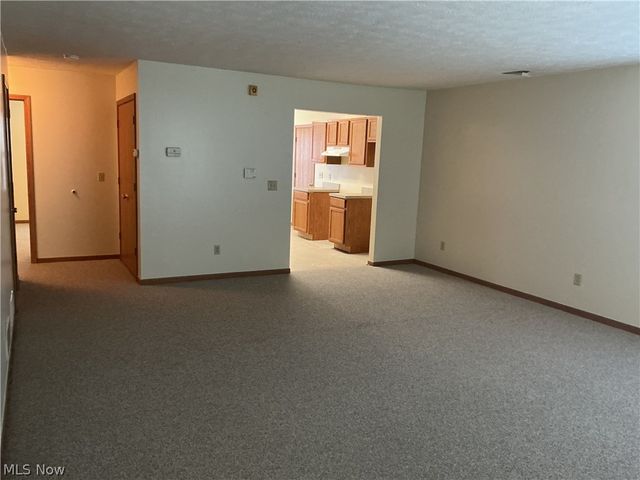 2823 Benford Lane, Youngstown, OH 44505