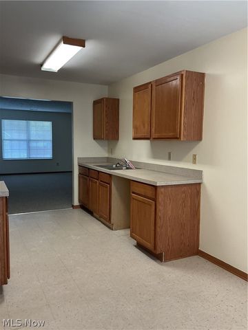 2823 Benford Lane, Youngstown, OH 44505