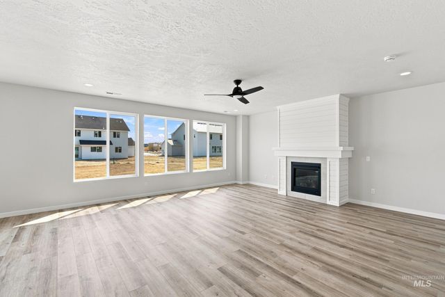 9415 W Blazing Star St, Nampa, ID 83687