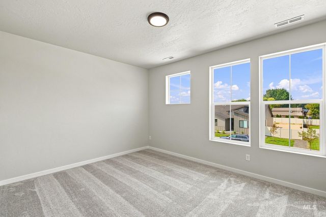 9415 W Blazing Star St, Nampa, ID 83687