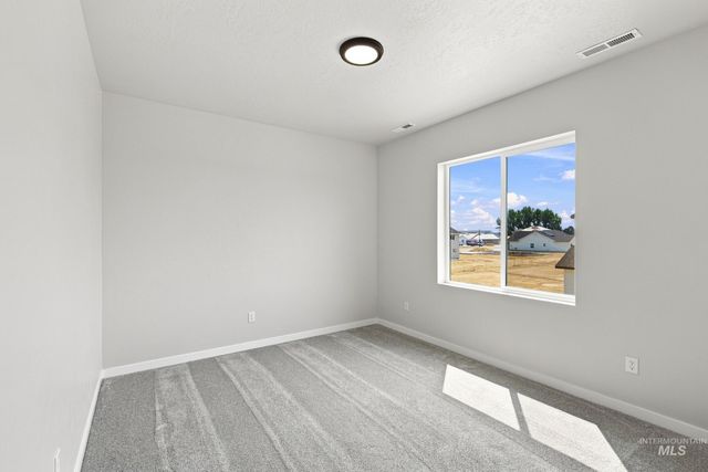 9415 W Blazing Star St, Nampa, ID 83687