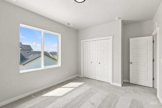 9415 W Blazing Star St, Nampa, ID 83687