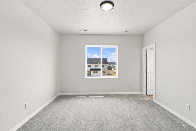 9415 W Blazing Star St, Nampa, ID 83687