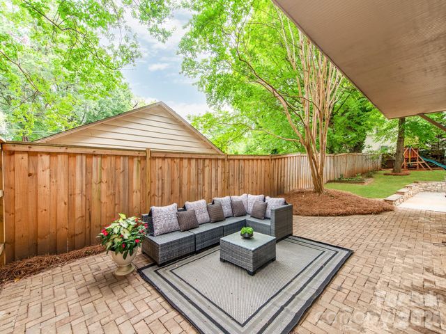 2907 Park Road, Charlotte, NC 28209