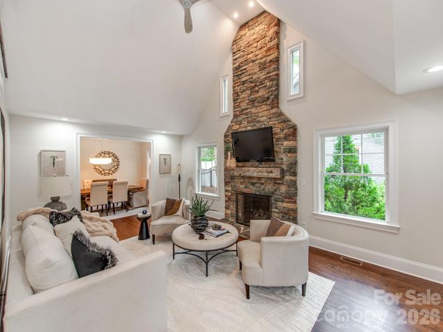 2907 Park Road, Charlotte, NC 28209