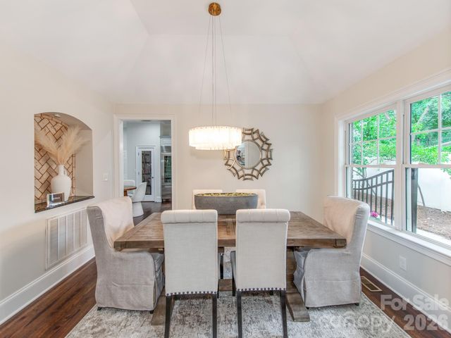 2907 Park Road, Charlotte, NC 28209