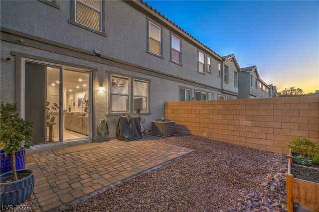 5318 Silver Branch Avenue, Las Vegas, NV 89118