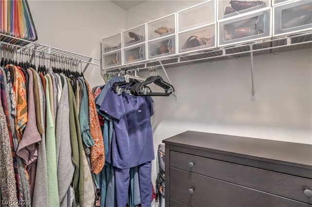 5318 Silver Branch Avenue, Las Vegas, NV 89118