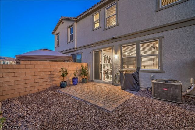 5318 Silver Branch Avenue, Las Vegas, NV 89118