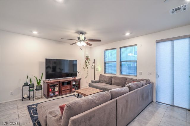 5318 Silver Branch Avenue, Las Vegas, NV 89118