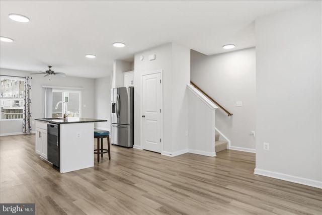 31 CAPITOL MEWS, Ranson, WV 25438
