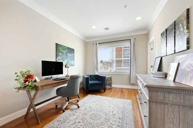 140 School St 2, Boston, MA 02130