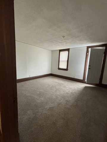 2823 N 28th STREET, Milwaukee, WI 53210