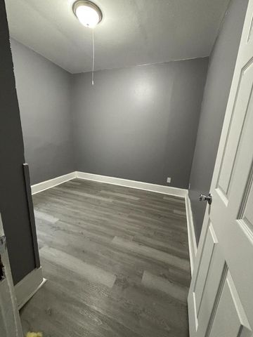 2823 N 28th STREET, Milwaukee, WI 53210