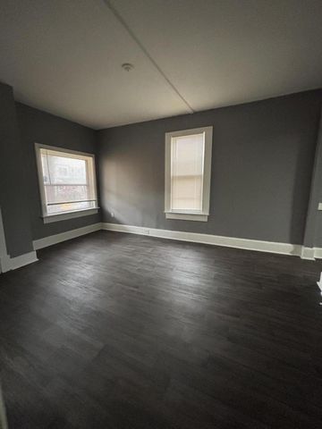 2823 N 28th STREET, Milwaukee, WI 53210