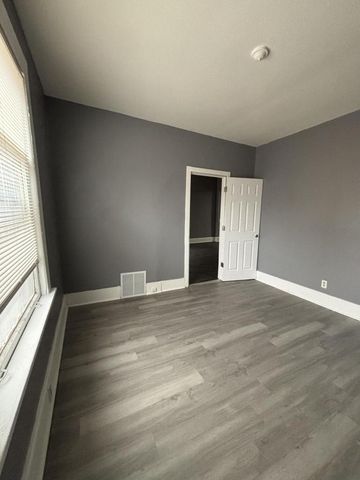 2823 N 28th STREET, Milwaukee, WI 53210