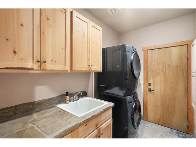 10 Bozeman Trl, Elizabeth, CO 80107