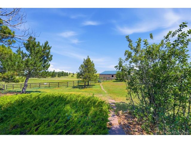 10 Bozeman Trl, Elizabeth, CO 80107