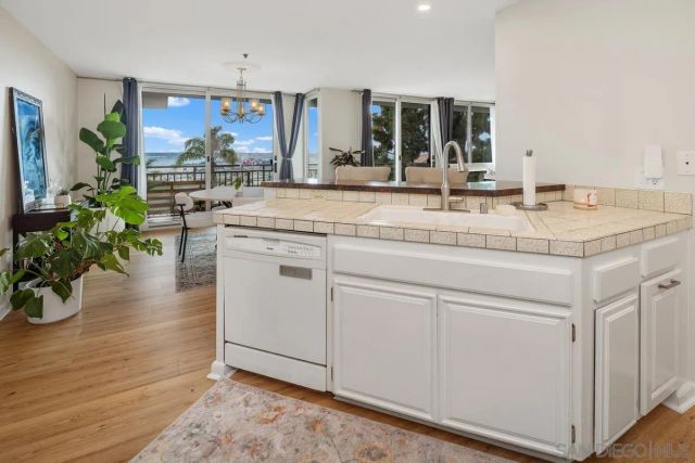 2414 Front St 31, San Diego, CA 92101