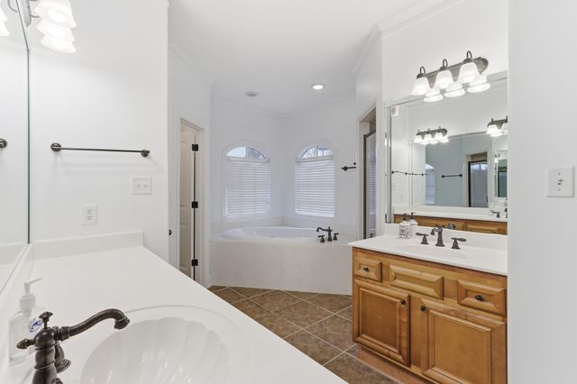 731 MAGNOLIA GARDEN CV, Collierville, TN 38017