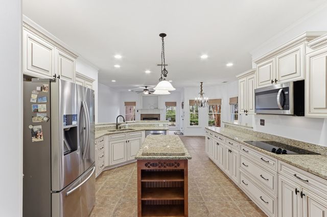 731 MAGNOLIA GARDEN CV, Collierville, TN 38017